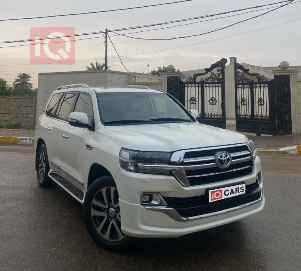 تويوتا لاندكروزر